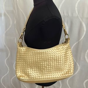Worthington Gold, Basketweave Shoulder Bag